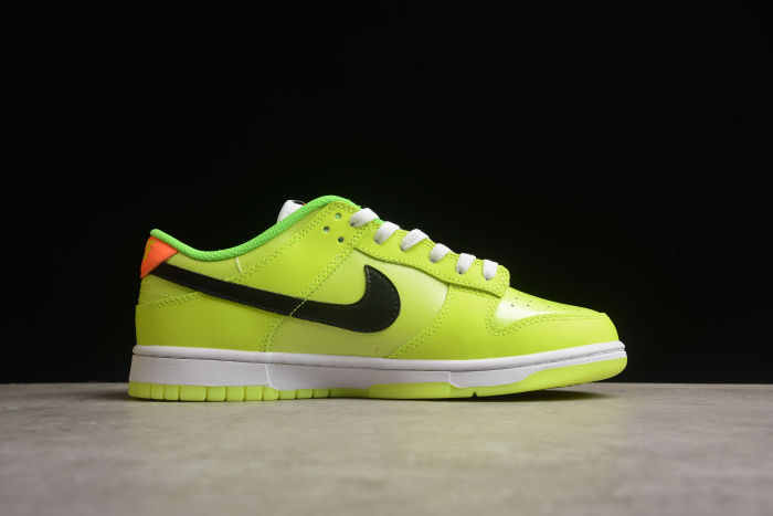 SB Dunk Low Glow In The Dark Fluorescent Green FJ4610-702
