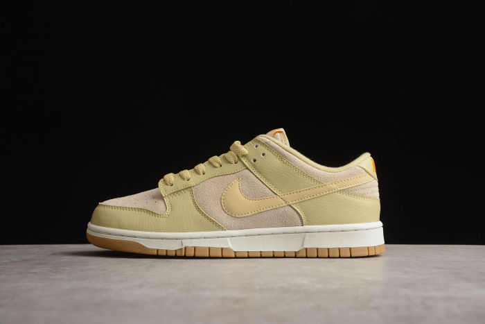 SB Dunk Low Tan Suede Desert Yellow DZ4513-200