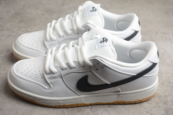 SB Dunk Low Pro lso White Gum White Black CD2563-101