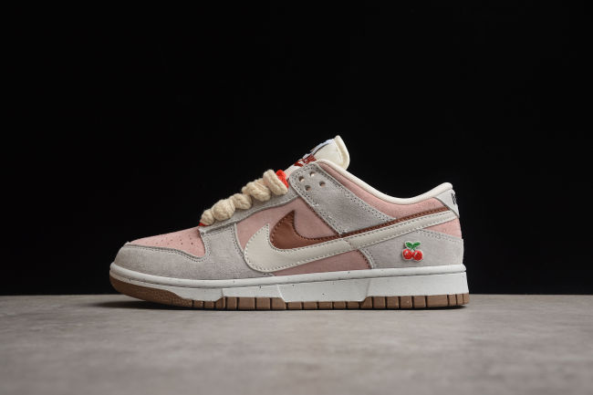 2023 CNY Limited New Year Gift Box Edition SB Dunk Low SE 85 D09457-100