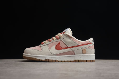 2023 CNY Rabbit Biscuits New Year Gift Box Version SE  SB Dunk Low DO9457-100