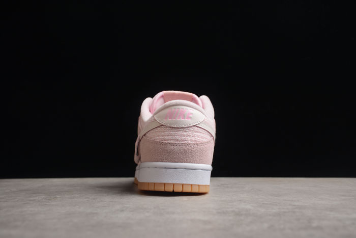 SB Dunk Low Pink Teddy Bear DZ5318-640