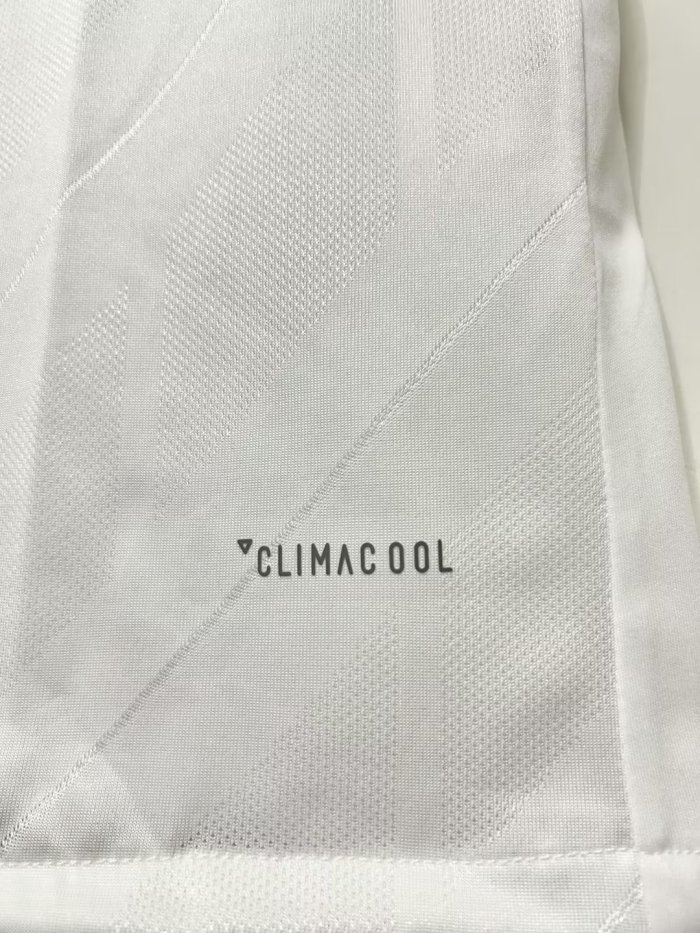 Real Madrid Home  Retro Jersey 17/18