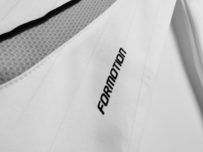 Real Madrid Home Long Sleeve Retro Jersey 2006/07