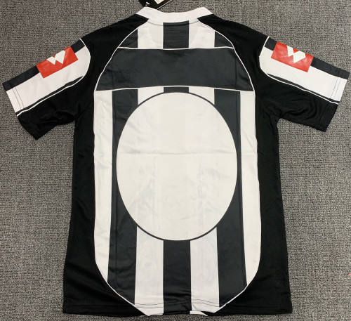 Juventus Home Retro Jersey 2002/03