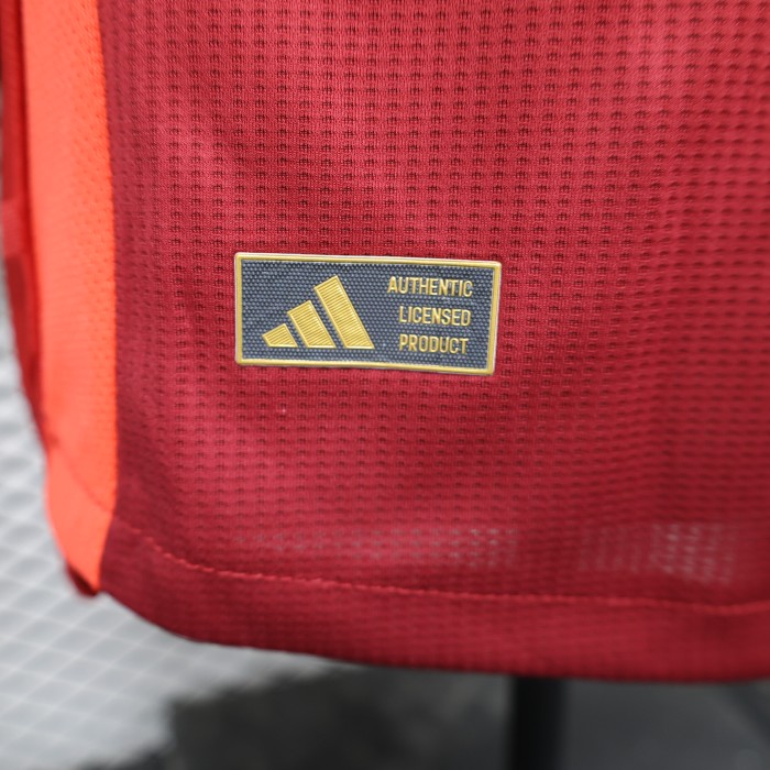 Manchester United Home Player Jersey 24/25