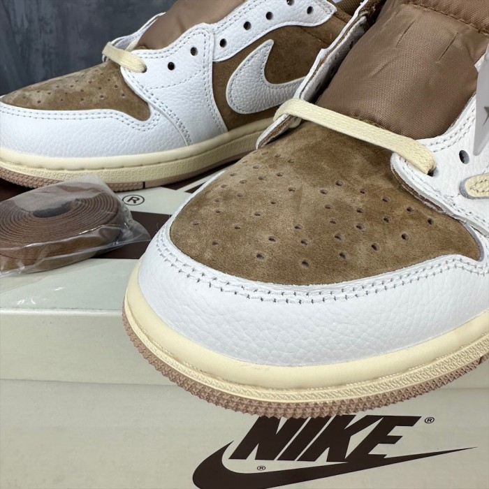 Travis Scott x Air Jordan 1 Low  Sail and Ridgerock