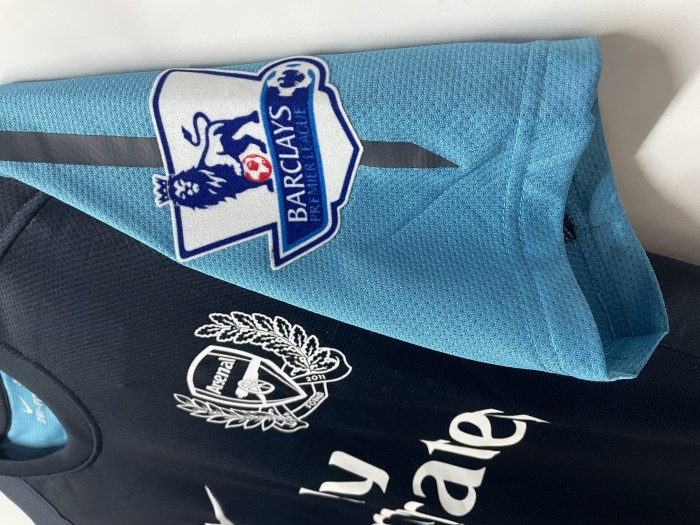 Arsenal Away Retro Jersey 2011/12