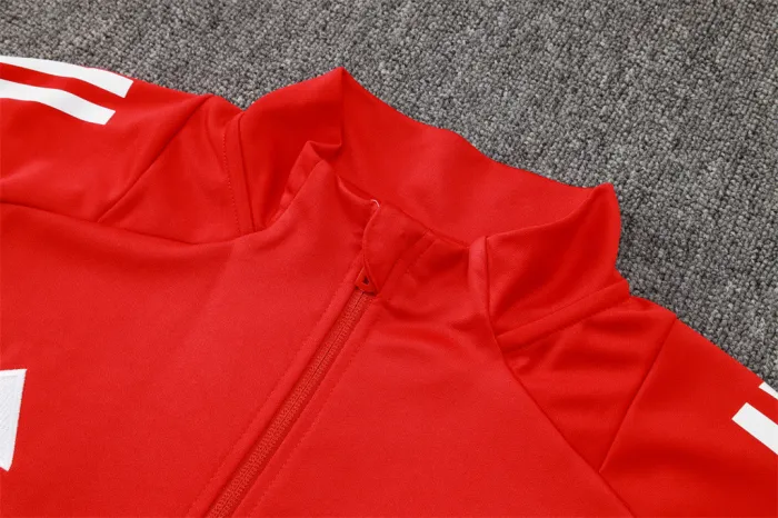 Manchester United Training Jacket 24/25