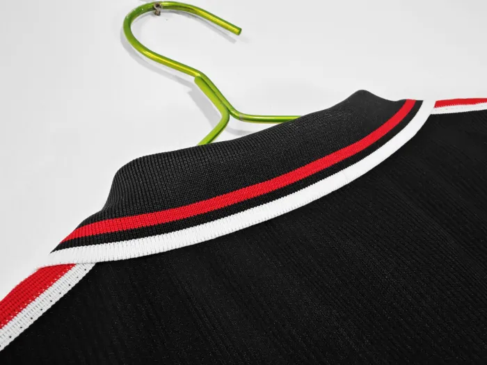 Manchester United Home Retro Jersey 1998/99 Black Version