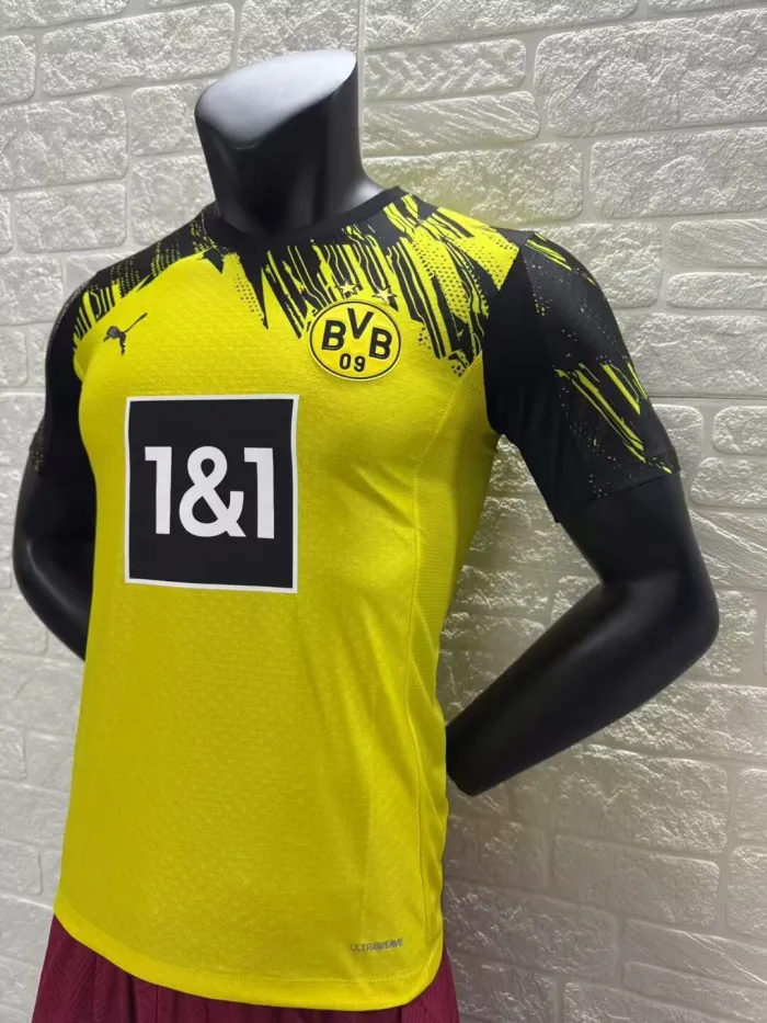 Borussia Dortmund Home Men Player Jersey 25/26