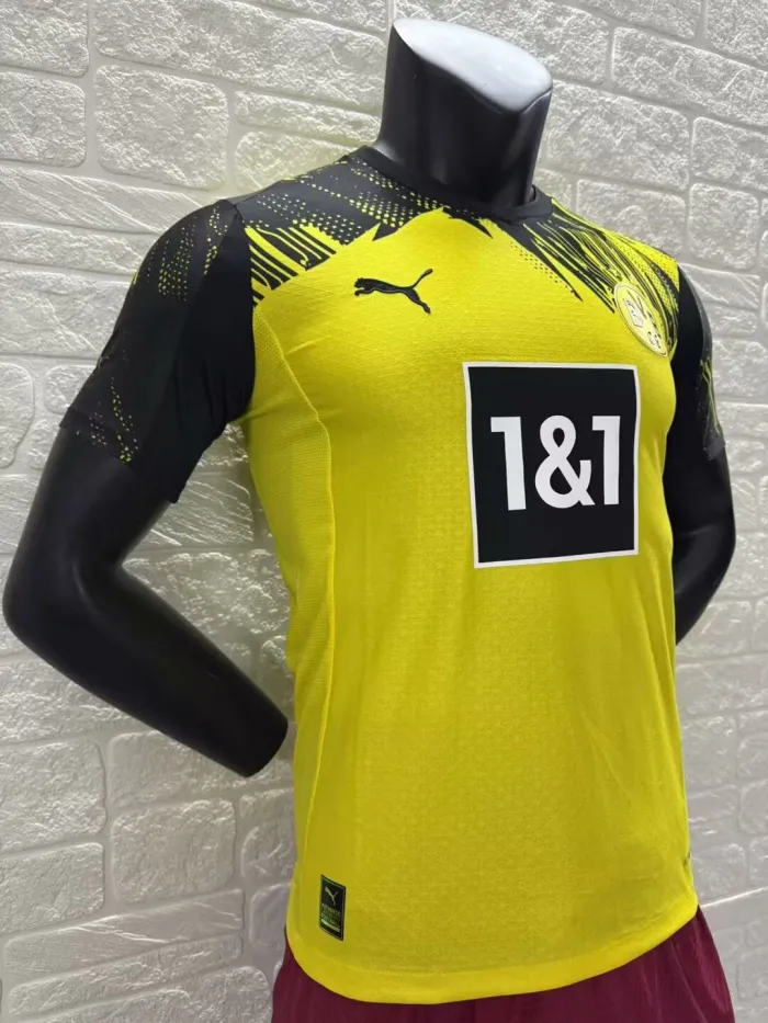 Borussia Dortmund Home Men Player Jersey 25/26