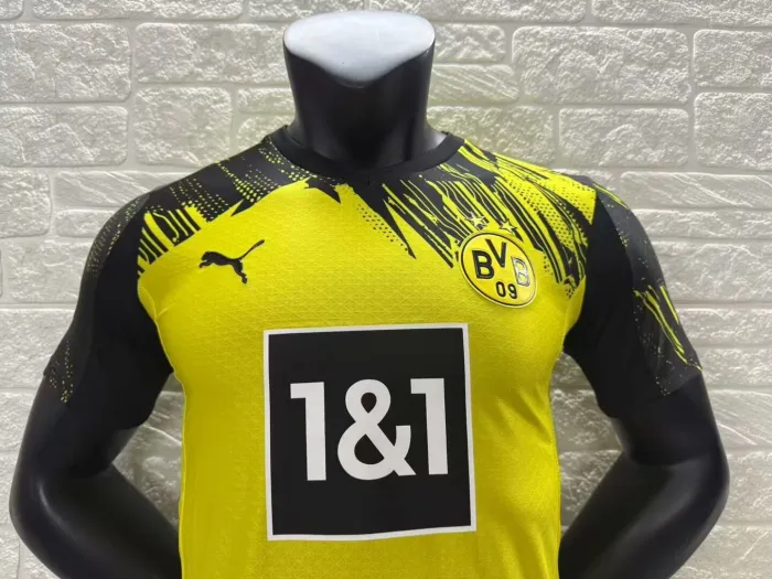 Borussia Dortmund Home Men Player Jersey 25/26