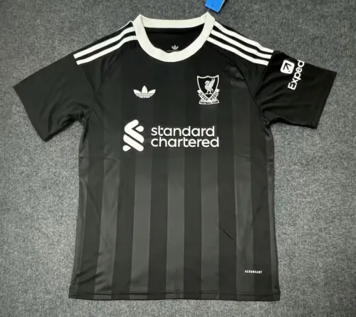 Liverpool Goalkeeper Man Jersey 25/26