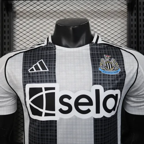 Newcastle United Home Player Jersey 25/26