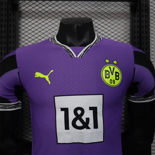 Borussia Dortmund Goalkeeper Special Man Player Jersey 24/25