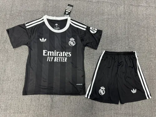 Real Madrid Goalkeeper Kids Suit 25/26