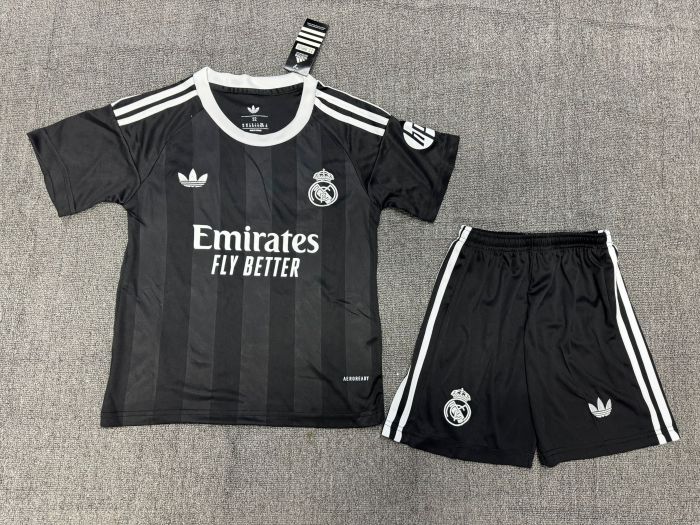 Real Madrid Goalkeeper Kids Suit 25/26