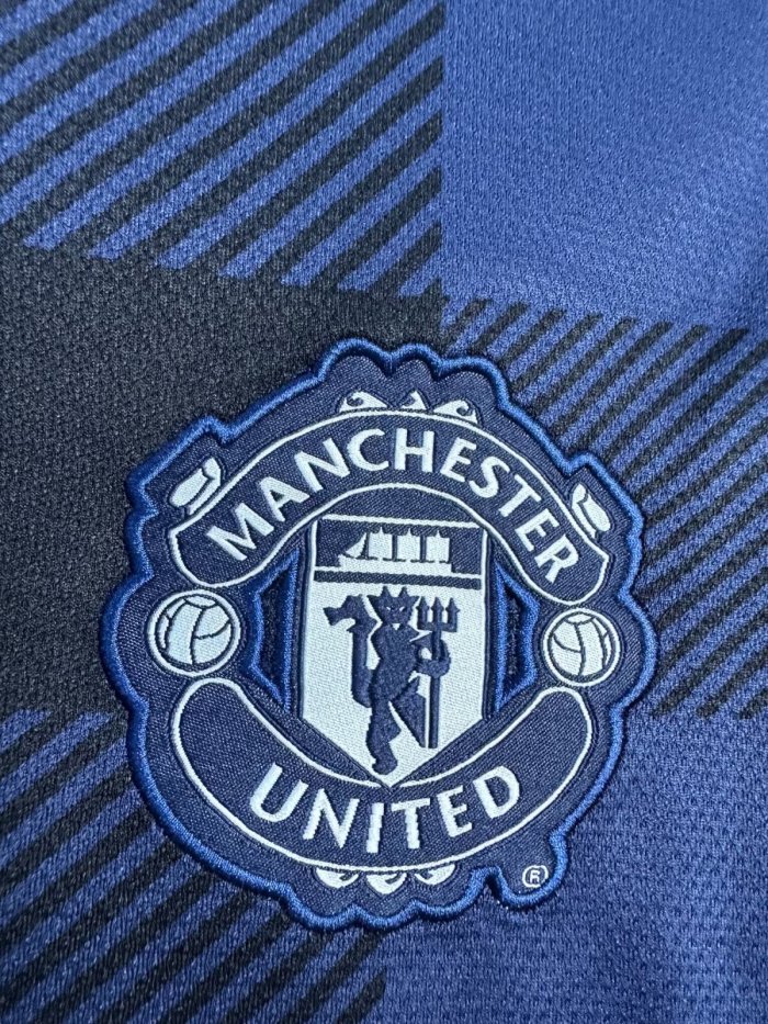Manchester United Away Retro Long Sleeve Jersey 2013/14