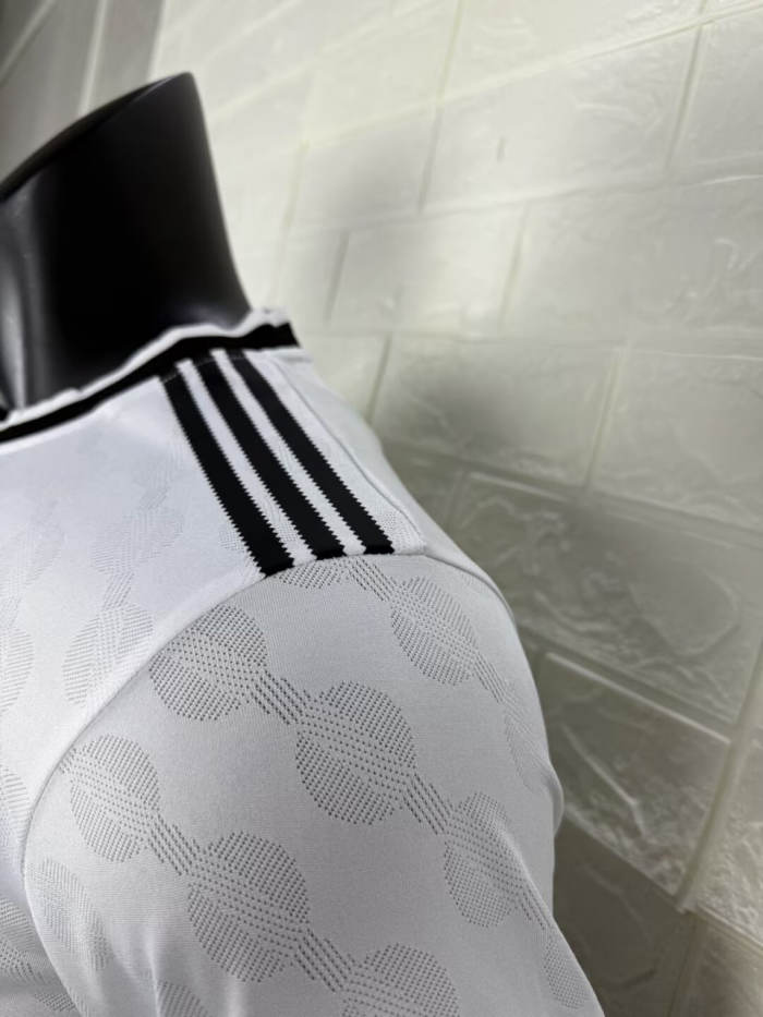 Real Madrid Special Player Jersey 25/26