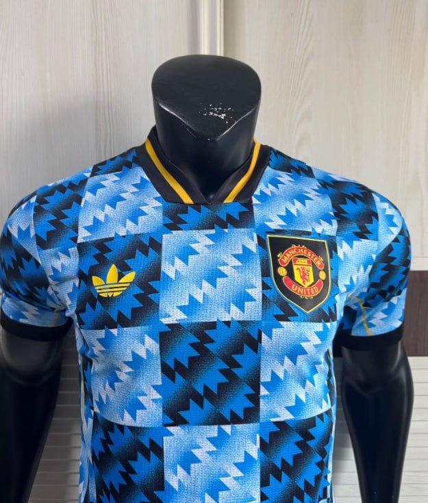 Manchester United Lifestyle Retro Player Jersey 25/26