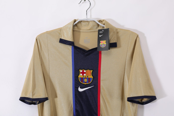 Barcelona Away Retro Jersey 2001/02