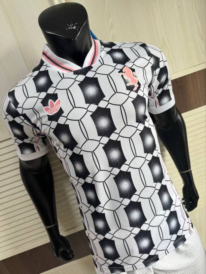 Juventus Home Lifestyle Retro Player Jersey 25/26