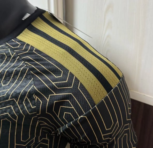 Los Angeles Home Player Man Jersey 26/27