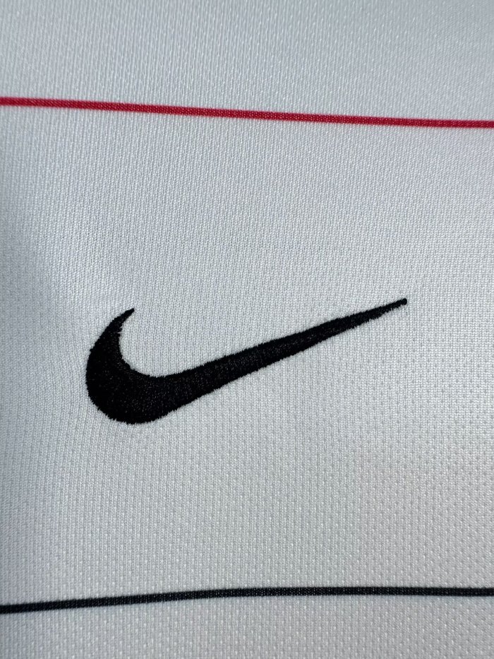 Manchester United Away Long Sleeve Retro Jersey 2003/05