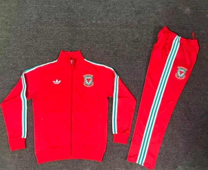 Wales Training Jacket Suit 26/27