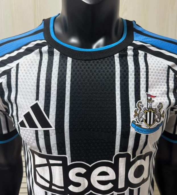 Newcastle United Home Player Jersey 26/27