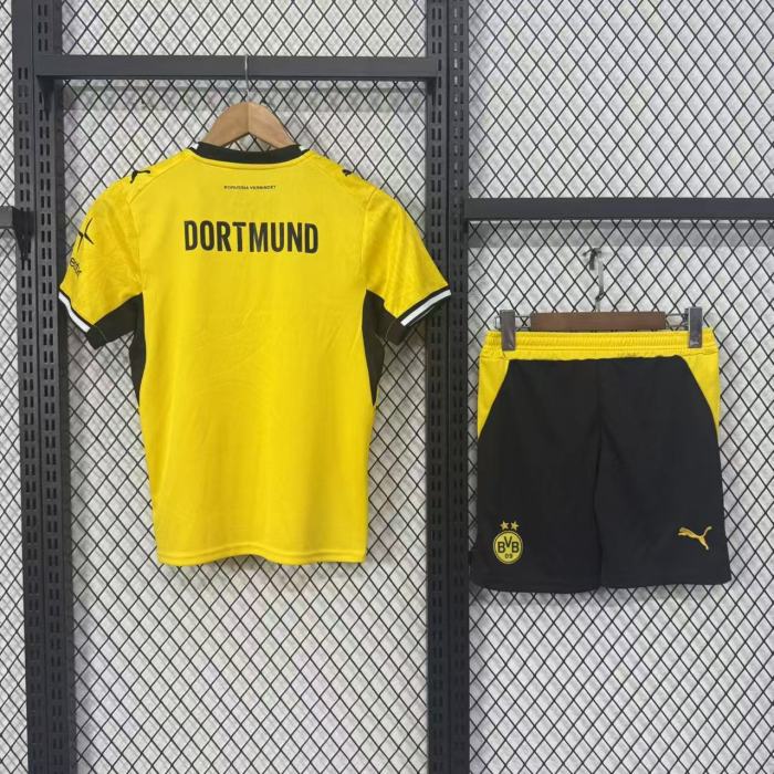 Borussia Dortmund Home Kids Suit & Socks 26/27