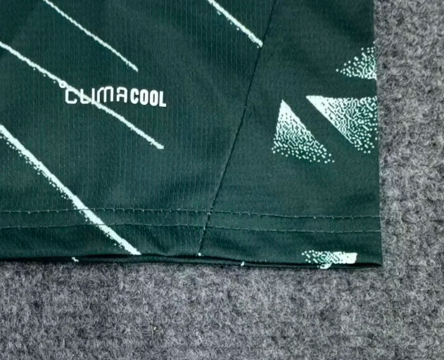 Liverpool Home Goalkeeper Man Jersey 26/27