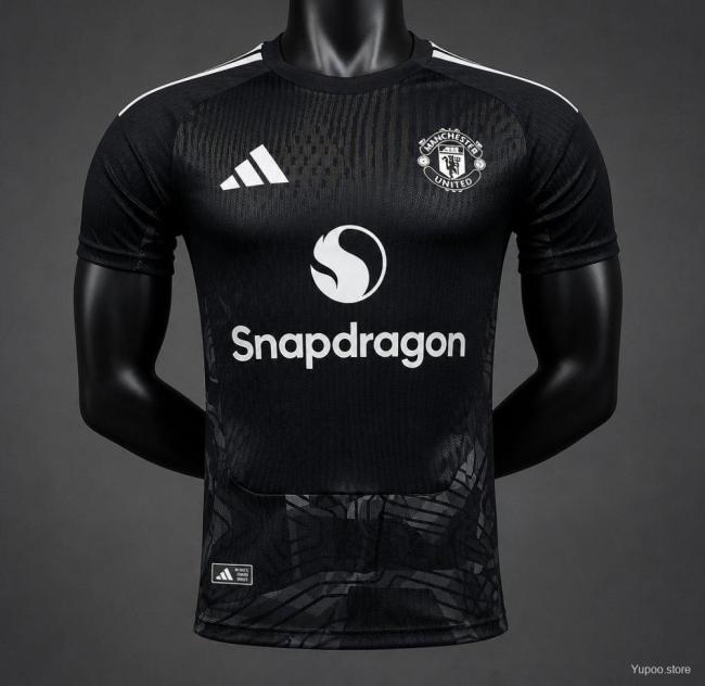 Manchester United Home Goalkeeper Player Jersey 26/27