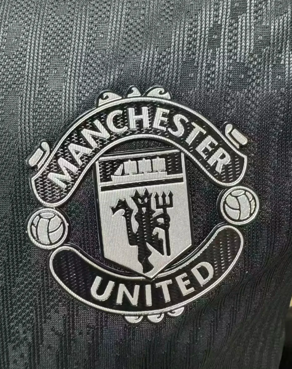 Manchester United Home Goalkeeper Player Jersey 26/27