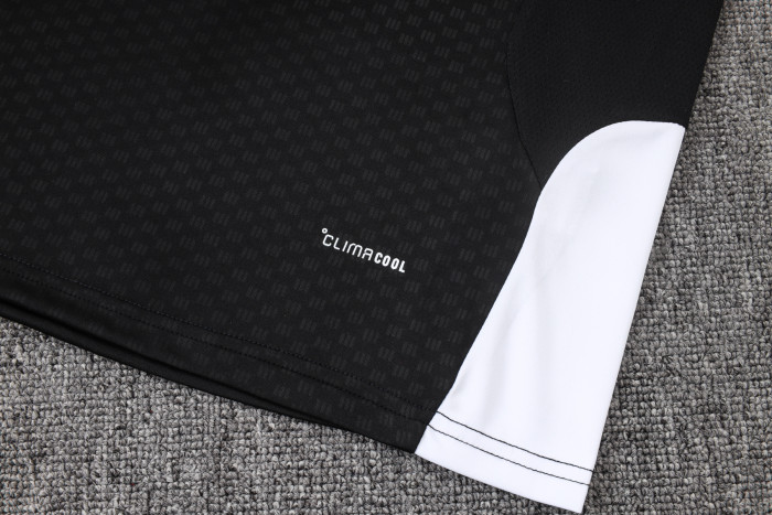 Liverpool Training Short sleeve Suit 26/27