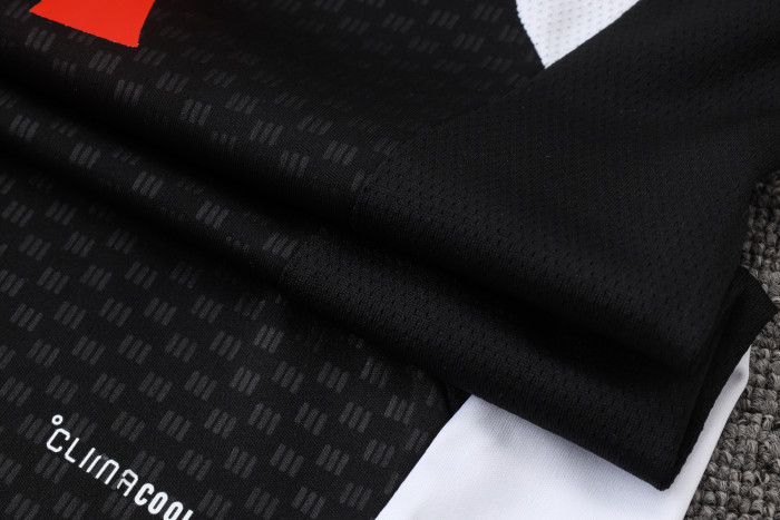 Liverpool Training Jersey 26/27