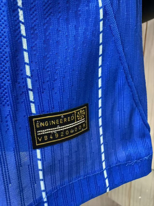 Brighton & Hove Albion Home Player Man Jersey 26/27