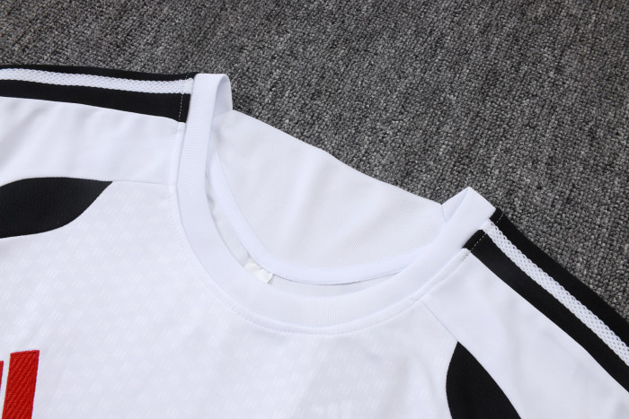 Liverpool Training Short sleeve jersey 26/27