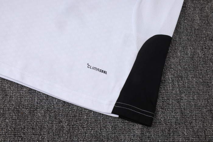 Liverpool Training Short sleeve jersey 26/27
