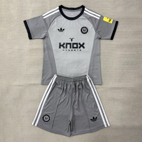 Newcastle United Grey Goalkeeper Kids Suit 26/27