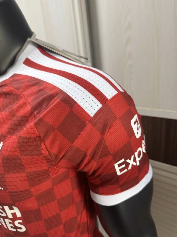 Liverpool Home Player Man Jersey 27/28