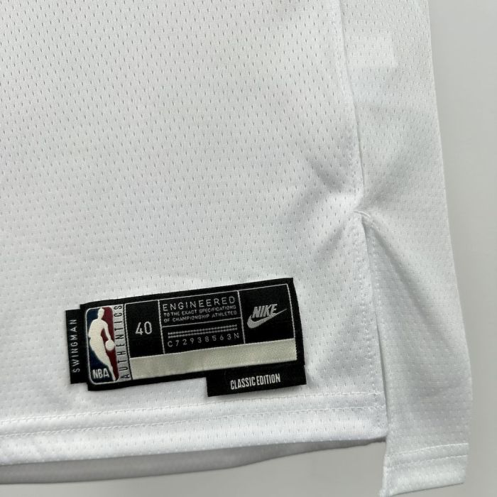 Stephen Curry Golden State Warriors Classic Edition Swingman Jersey 24/25 White
