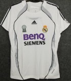 Retro Real Madrid Home  1:1 Quality Soccer Jersey    2006-2007