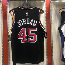 NBA  Bulls crew neck black 45 Jordan with chip  1:1
