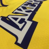 NBA  Laker's Retro yellow V-lead Sucheng version 8 Kobe with chip  1:1