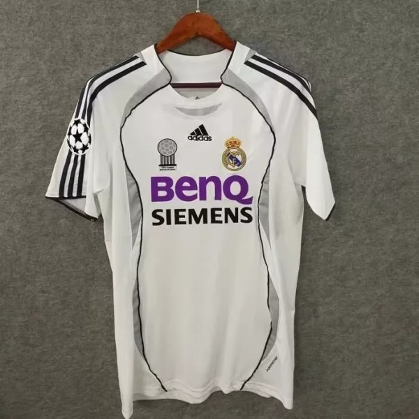 Retro Real Madrid Home  1:1 Quality Soccer Jersey    2006-2007