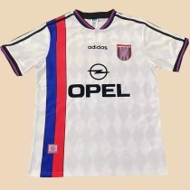 Retro Bayern Munich Away Fans   1995-1996