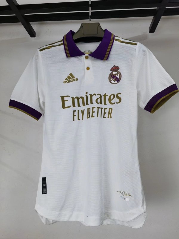 Real Madrid 13 Champions Fans 22-23