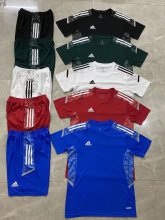 Adidas T  shirt  720
